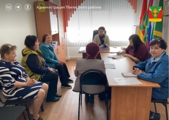 Прошла встреча жителей Нововладимировского поселения с юристом бесплатной юридической консультации