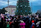 15 декабря в станице Тбилисской торжественно "зажгли" главную ёлку района